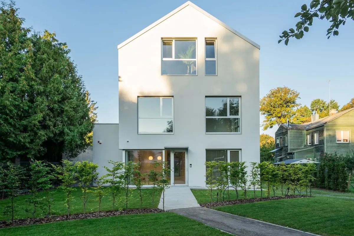 Klinikos vaizdas iš lauko, dieną